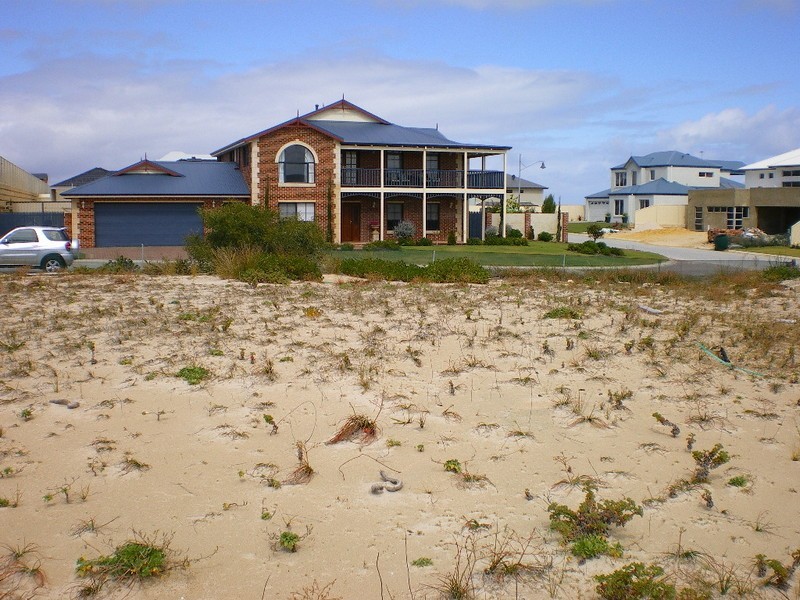 4 EDEN WAY, Secret Harbour WA 6173