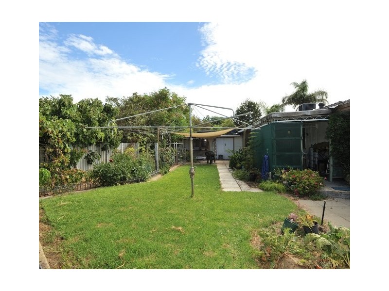 21 Thorpe Street, Rockingham WA 6168