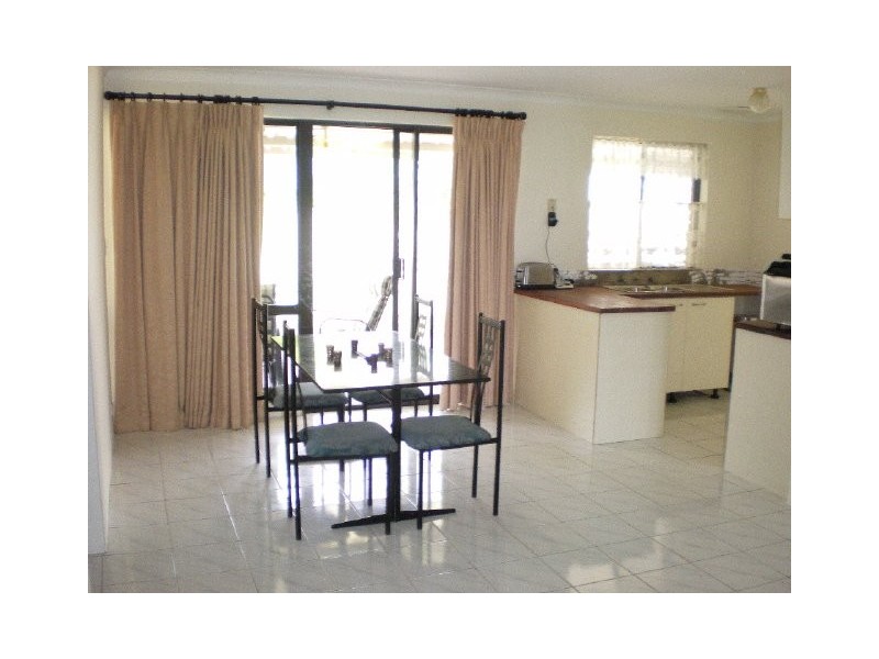 16 Cromer Gardens, Parmelia WA 6167