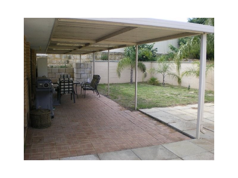 16 Cromer Gardens, Parmelia WA 6167