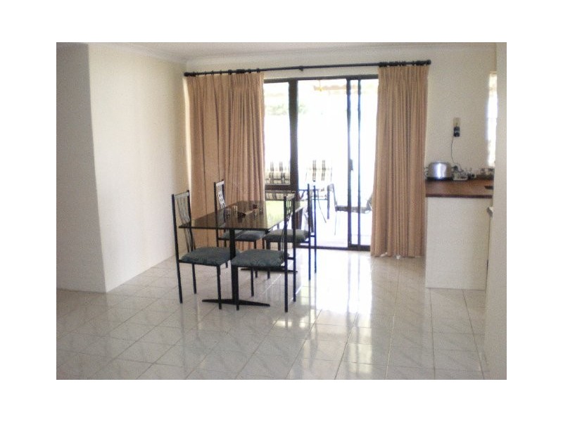 16 Cromer Gardens, Parmelia WA 6167