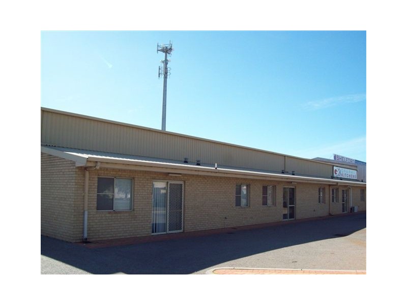 2/27 Crompton, Rockingham WA 6168