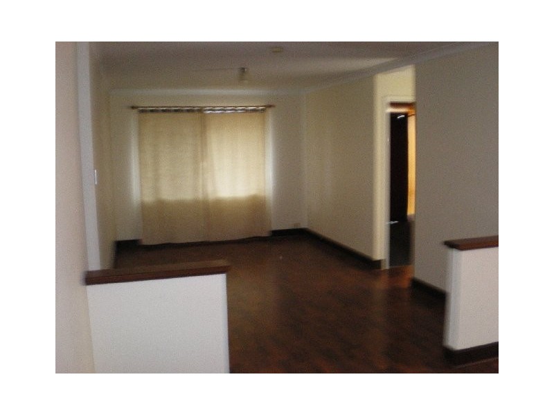 1 Sarah Ann Crescent, Warnbro WA 6169