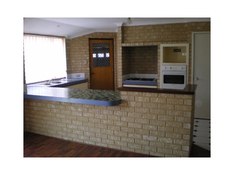 1 Sarah Ann Crescent, Warnbro WA 6169