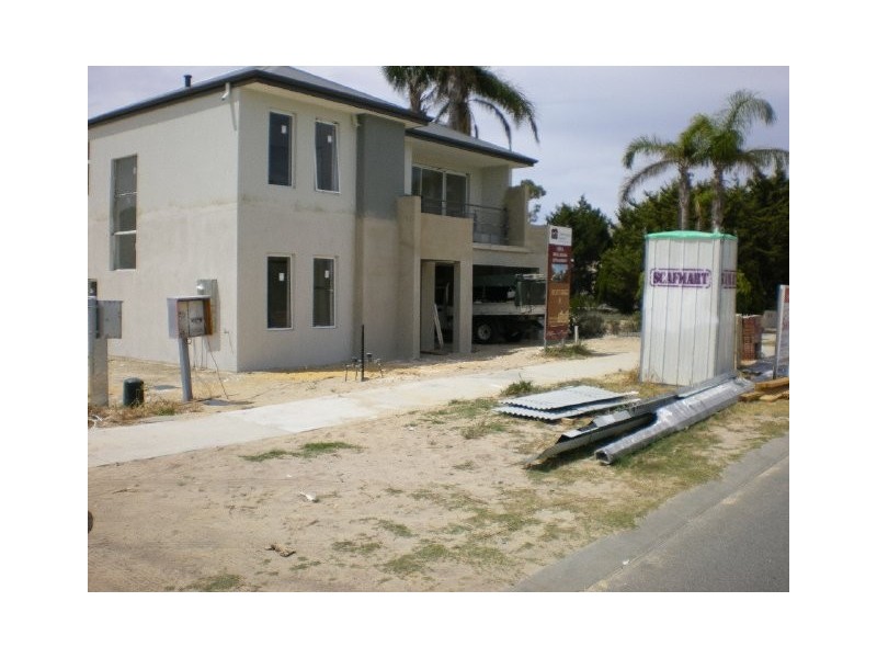 2/78 Harrison Street, Rockingham WA 6168