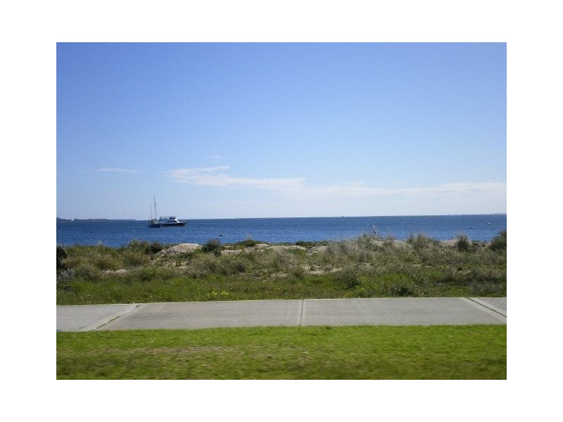 2/78 Harrison Street, Rockingham WA 6168