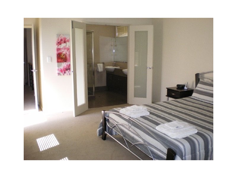 3/167 Rockingham Beach Rd, Rockingham WA 6168