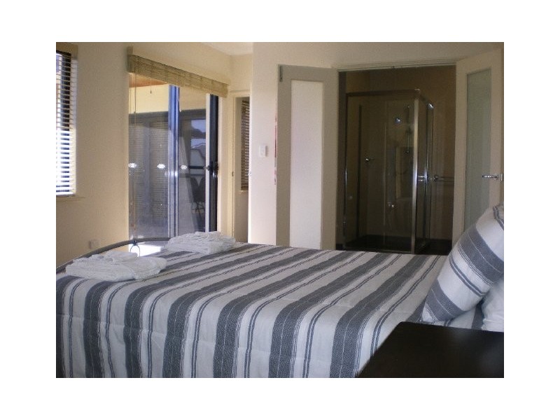 3/167 Rockingham Beach Rd, Rockingham WA 6168