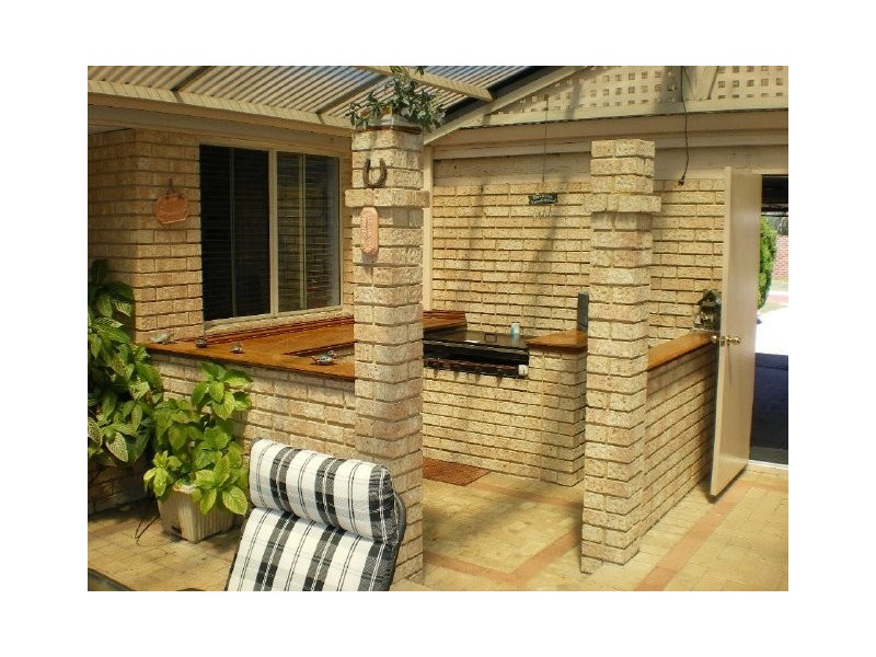 2 Konda Close, Warnbro WA 6169