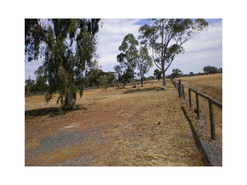 19 Randell Road, Mardella WA 6125
