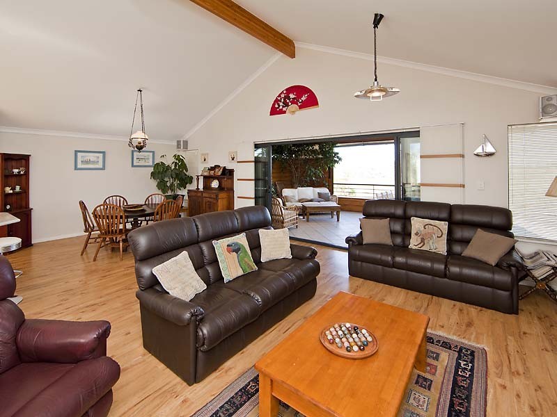 37 Jupiter Bend, Rockingham WA 6168