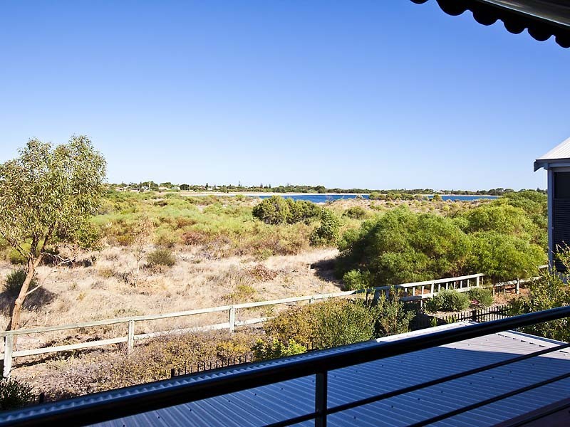 37 Jupiter Bend, Rockingham WA 6168