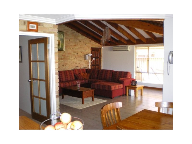 15 Tasman Place, Waikiki WA 6169