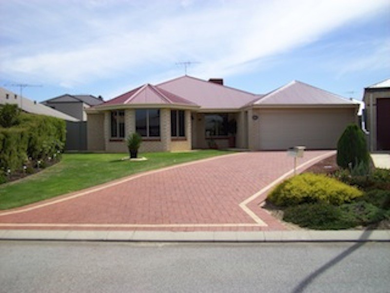 7 Waterhead Road, Waikiki WA 6169