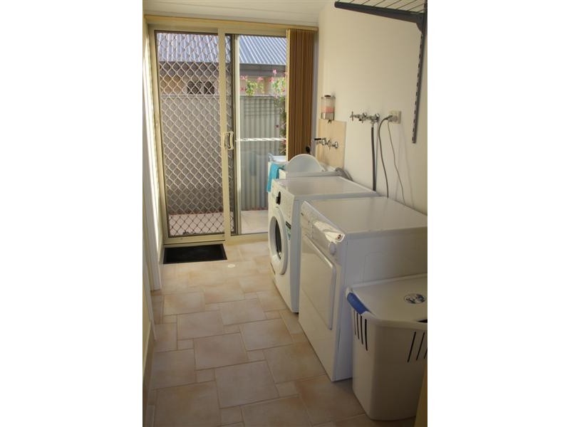 7 Waterhead Road, Waikiki WA 6169