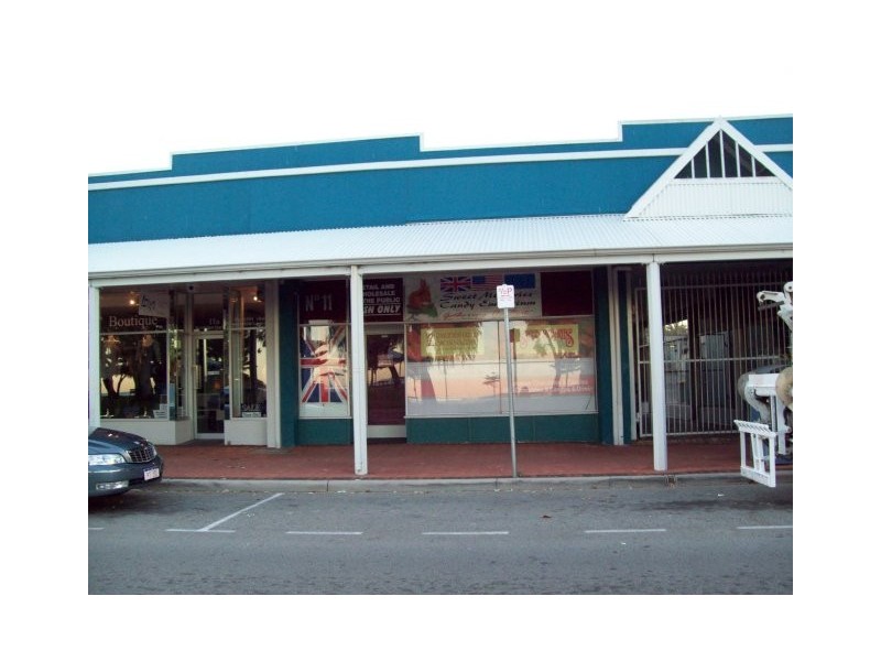 11 Rockingham Beach Rd, Rockingham WA 6168