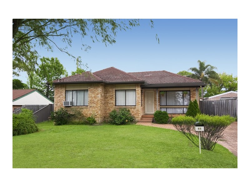 65 Montview Parade, Hornsby Heights NSW 2077