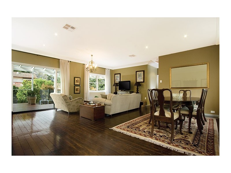 2 Bridgeview Crescent, Thornleigh NSW 2120