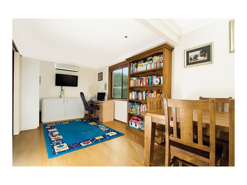 8 Beryl Avenue, Mount Colah NSW 2079