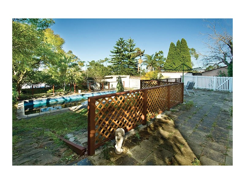 64 Canoon Road, Turramurra NSW 2074