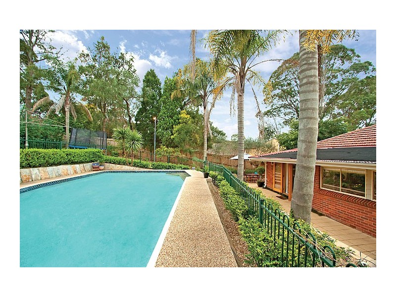 25 Bridgeview Crescent, Thornleigh NSW 2120