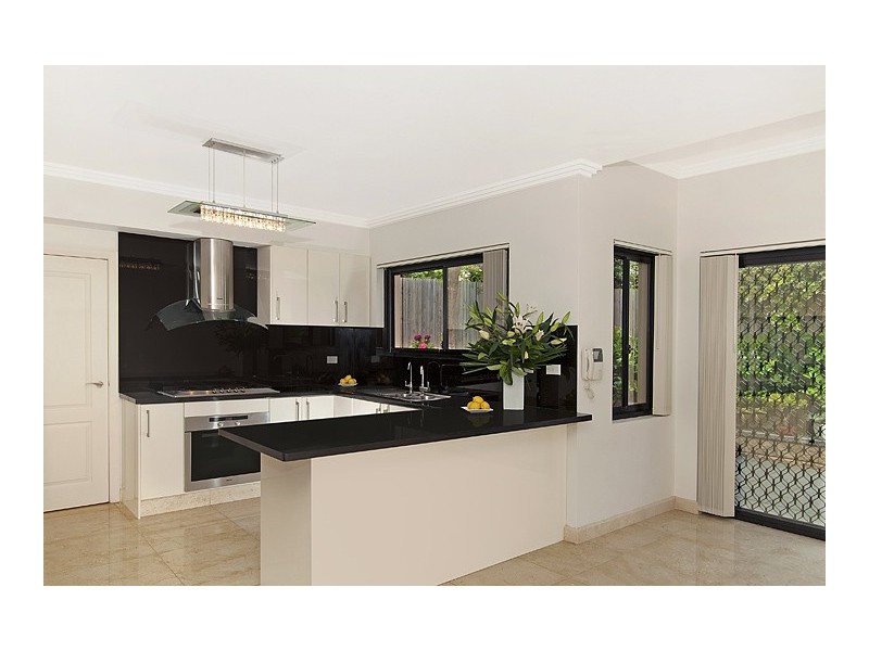 32 Tennyson Avenue, Turramurra NSW 2074