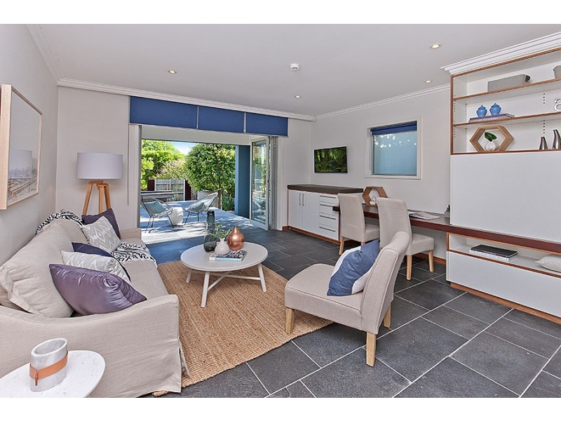 18 Moore Street, Clontarf NSW 2093