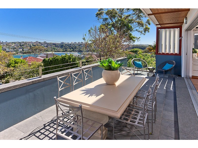 18 Moore Street, Clontarf NSW 2093