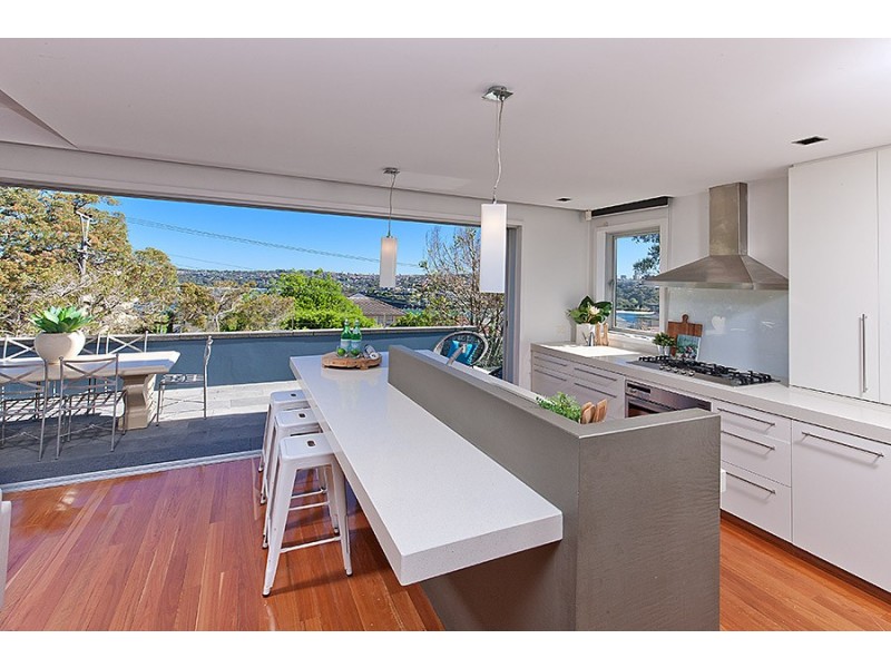 18 Moore Street, Clontarf NSW 2093