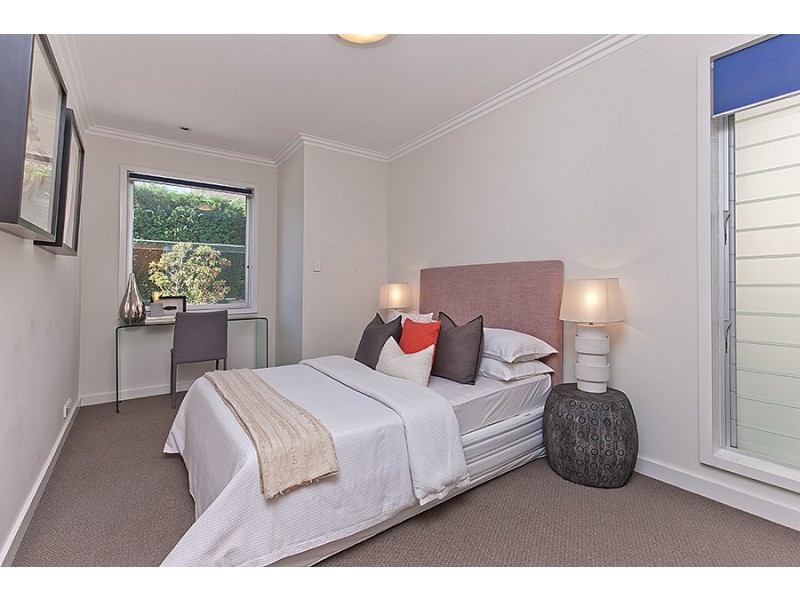 18 Moore Street, Clontarf NSW 2093