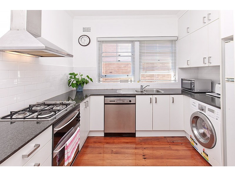 4/6 Wood St, Manly NSW 2095