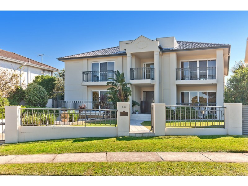 48 Edgecliffe Esplanade, Seaforth NSW 2092