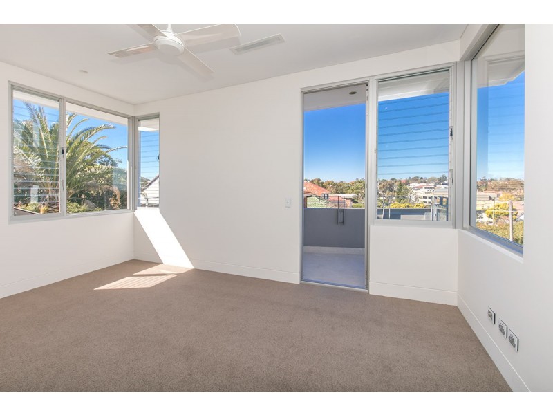2A Panorama Pde, Seaforth NSW 2092