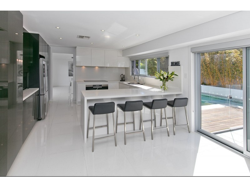 12 Aden Street, Seaforth NSW 2092