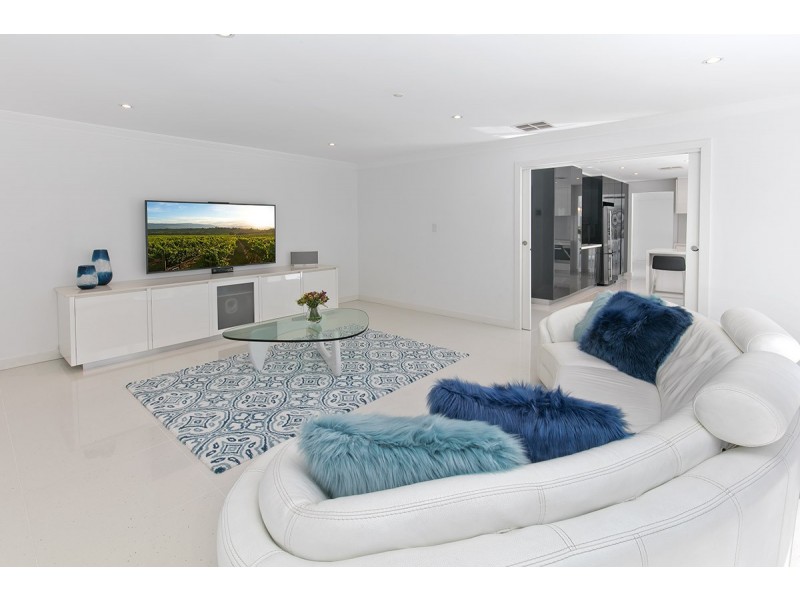 12 Aden Street, Seaforth NSW 2092