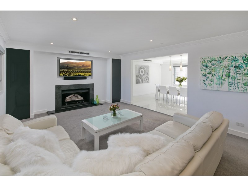 12 Aden Street, Seaforth NSW 2092