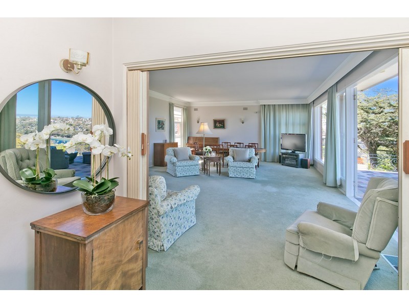 42 Edgecliffe Esplanade, Seaforth NSW 2092