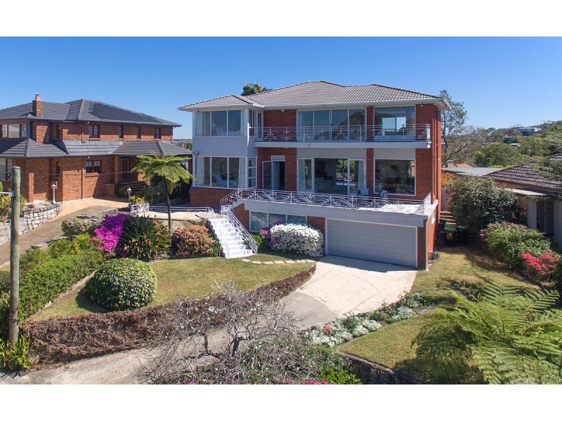 42 Edgecliffe Esplanade, Seaforth NSW 2092