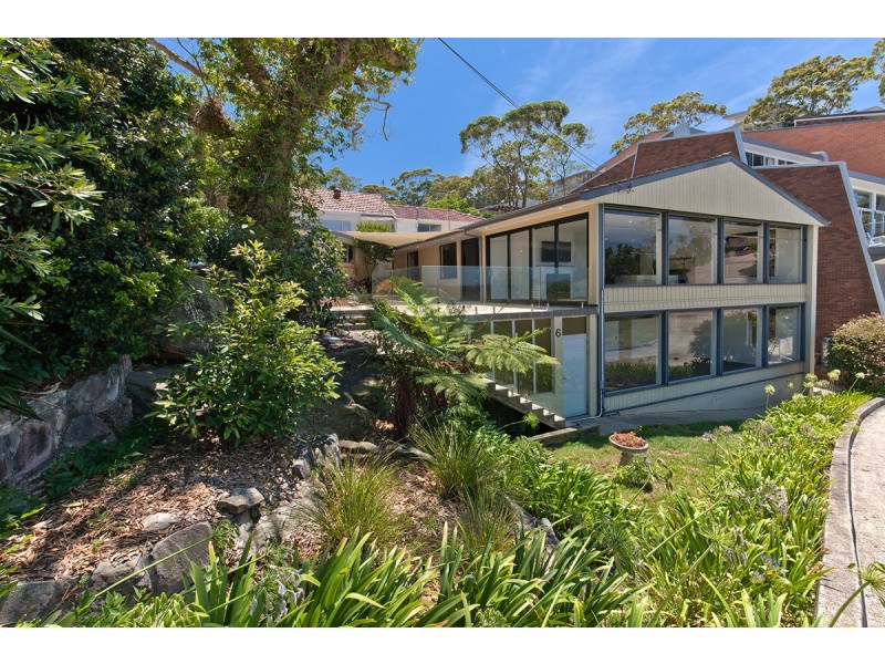 6 Castle Rock Crescent, Clontarf NSW 2093