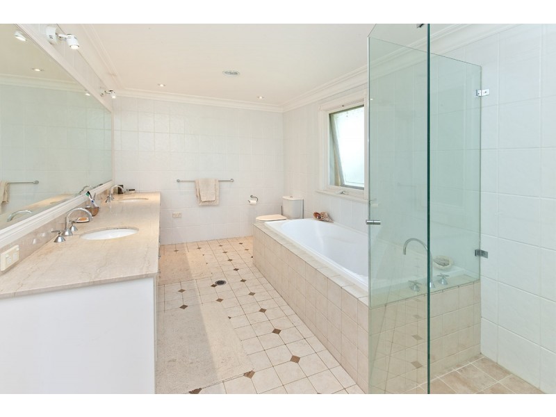 24 Gordon Street, Clontarf NSW 2093