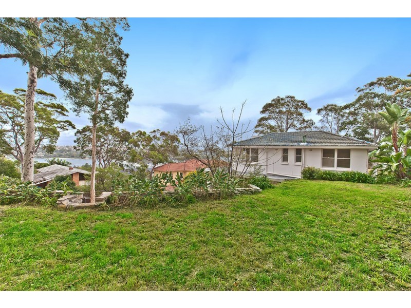 12 Russell Street, Clontarf NSW 2093