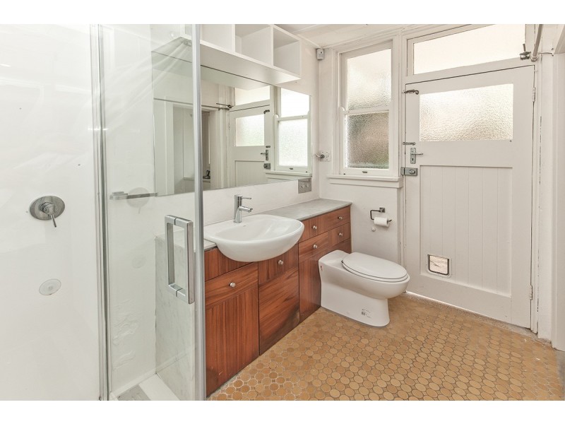 12 Russell Street, Clontarf NSW 2093