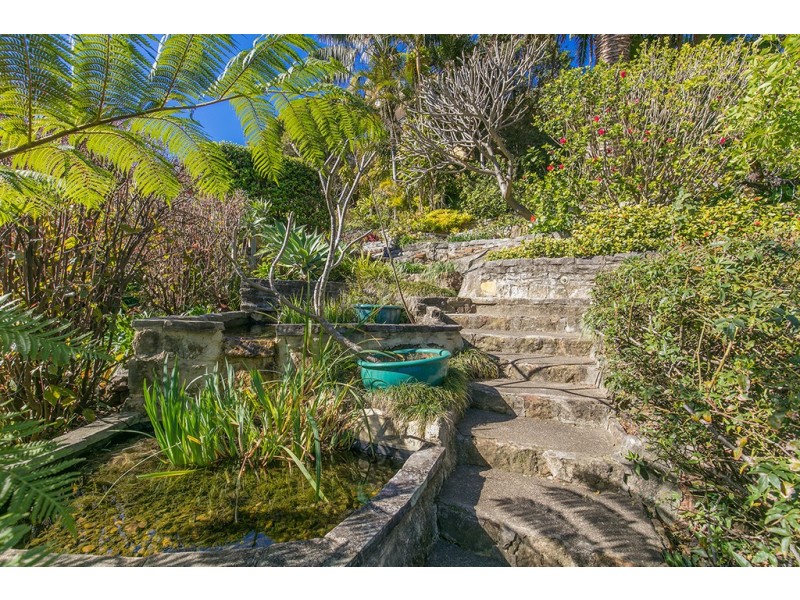 34 Peronne Avenue, Clontarf NSW 2093
