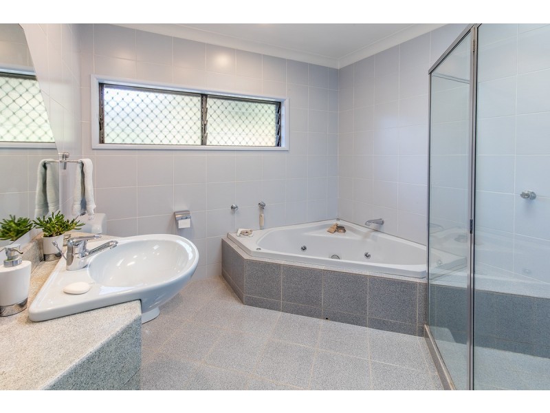 34 Peronne Avenue, Clontarf NSW 2093