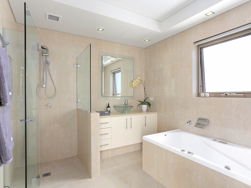 1 Ainslee Place, Seaforth NSW 2092