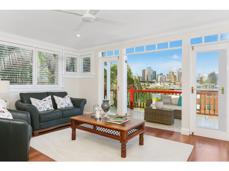 4 Warung Street, Mcmahons Point NSW 2060