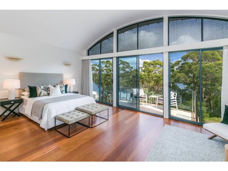 37 Gurney Crescent, Seaforth NSW 2092