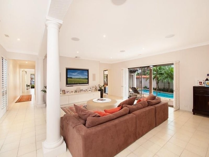 31 Monash Crescent, Clontarf NSW 2093