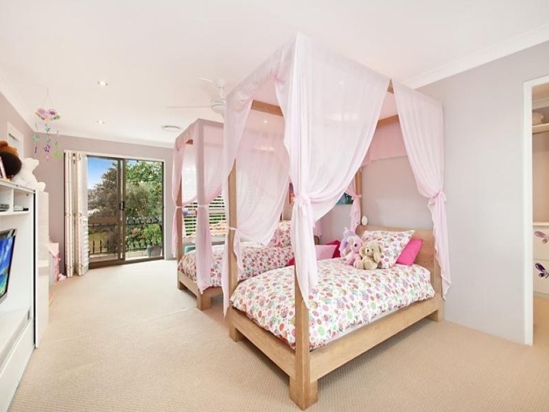 31 Monash Crescent, Clontarf NSW 2093