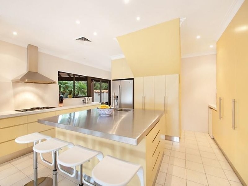 31 Monash Crescent, Clontarf NSW 2093